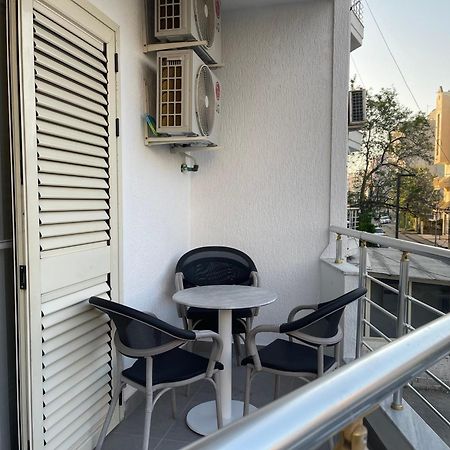 Luxurious Dreamy Seaside Apartment Дуррес Екстер'єр фото
